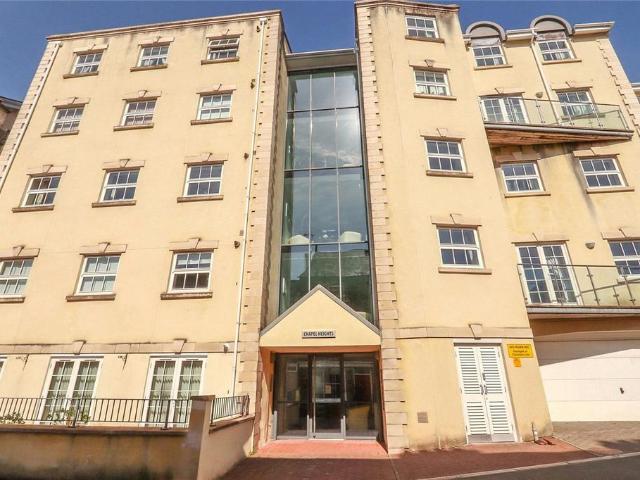 Flat for sale in Weir Quay, Devon
