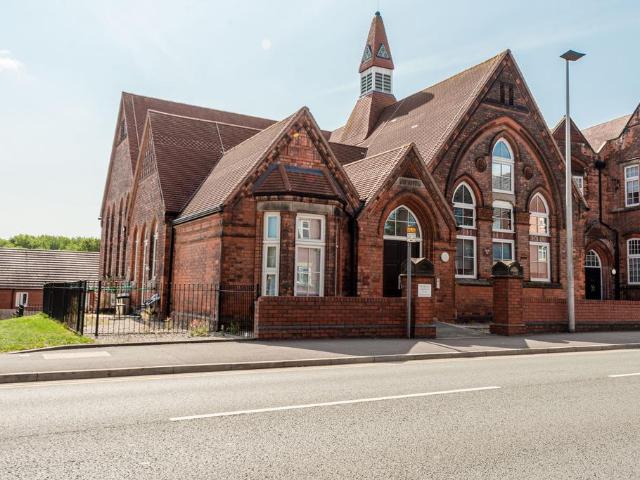 Flat for sale in Smethwick, West Midlands