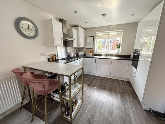 Flat for sale in Shirley, West Midlands