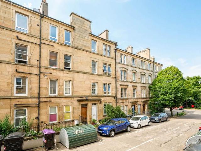 Flat for sale in Merchiston, Scotland