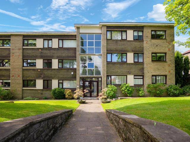 Flat for sale in Isle Of Man