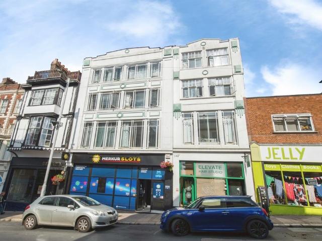 Flat for sale in Watergate, Devon