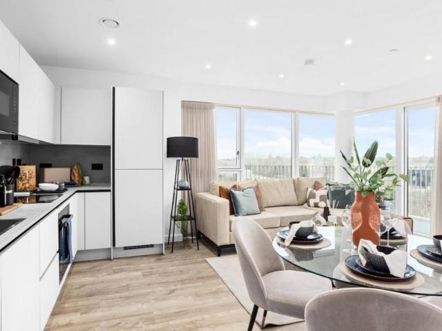 Flat for sale in Kidbrooke, Greater London