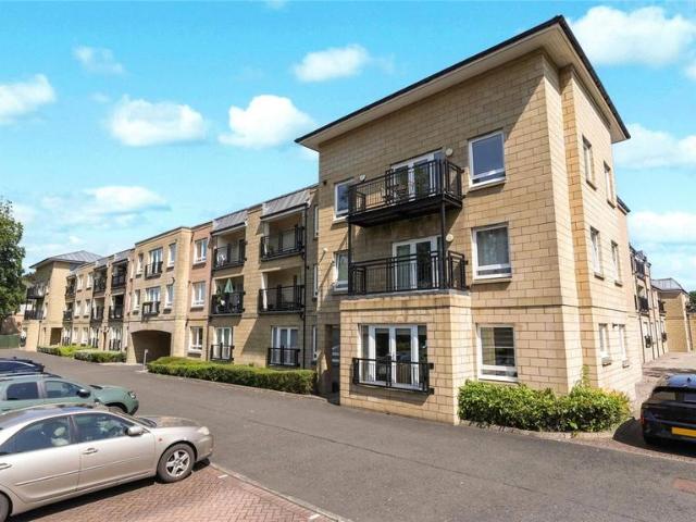 Flat for sale in Kings Park, Stirling
