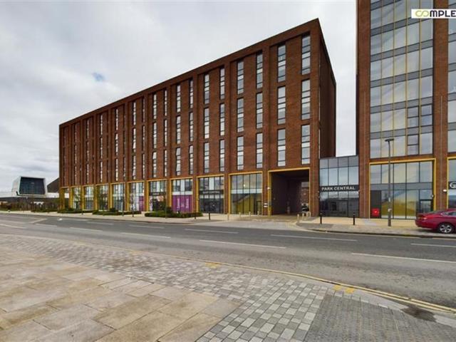 Flat for sale in Calderstones
