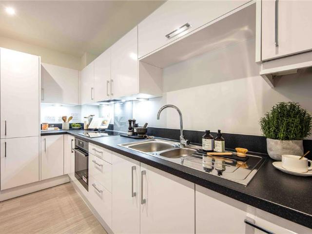 Flat for sale in Sunningdale