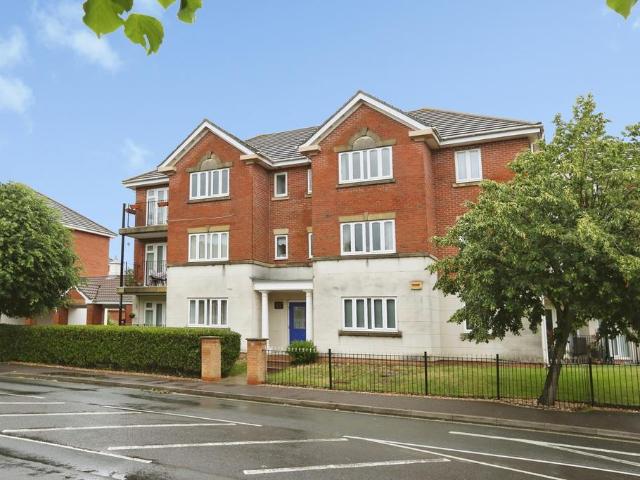 Flat for sale in Hardway, Middlecroft