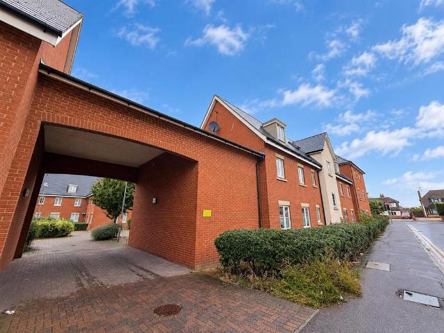 Flat for sale in Rayleigh, Rochford