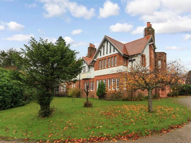Flat for sale in Skelmorlie, Scotland