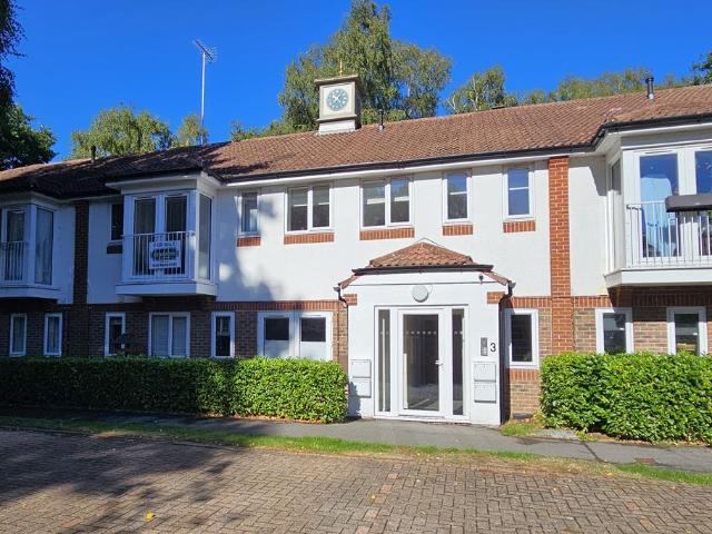 Flat for sale in Denmead, Hampshire
