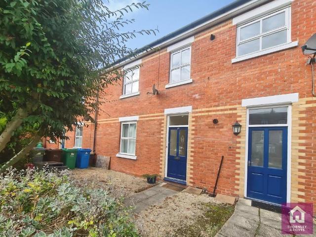 Flat for sale in Parrs Wood, Georgia