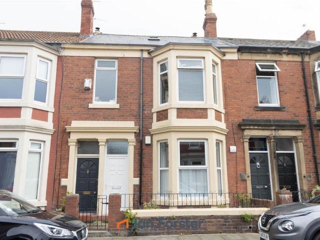 Flat for sale in Preston, Tynemouth