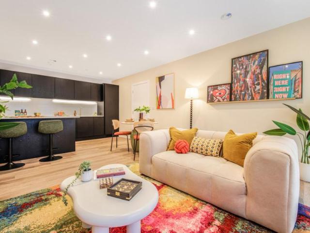 Flat for sale in Fish Island, Greater London