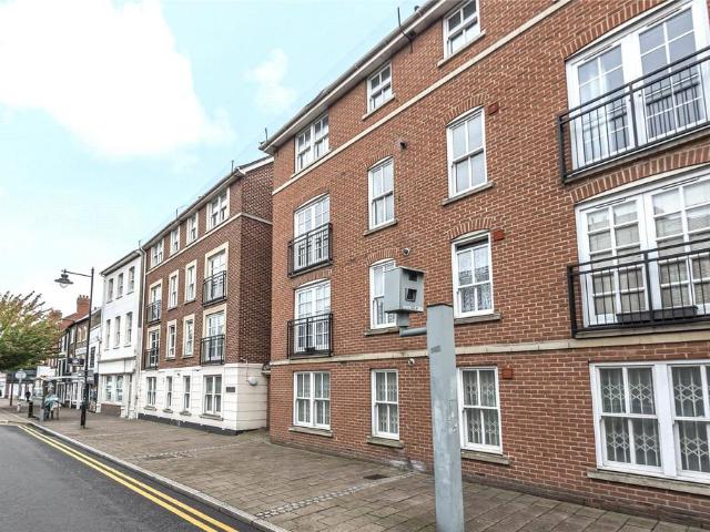 Flat for sale in Reading