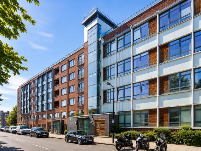 Flat for sale in Greater London