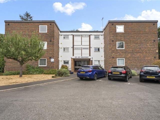 Flat for sale in Weybridge, Elmbridge