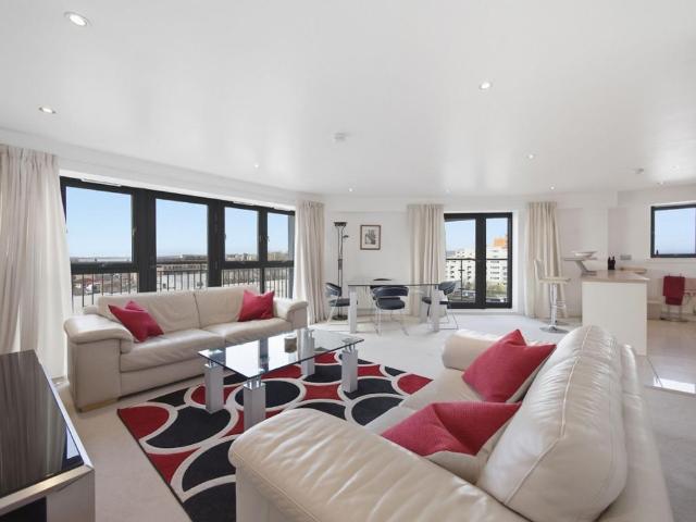 Flat for sale in Granton Harbour, Granton
