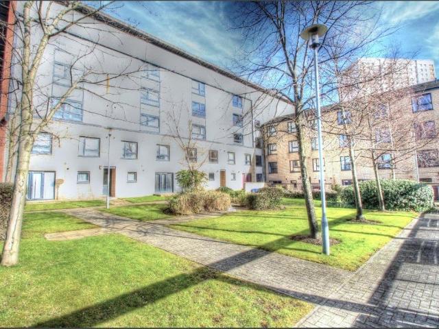 Flat for sale in Townhead, Scotland