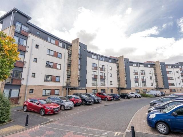 Flat for sale in Granton, City of Edinburgh