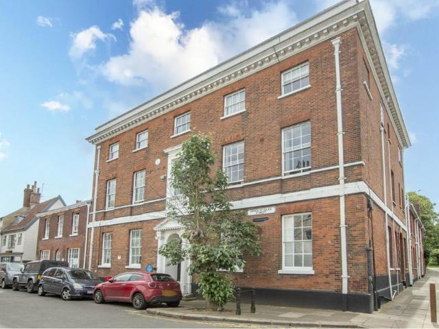 Flat for sale in Heigham Grove, East Bank