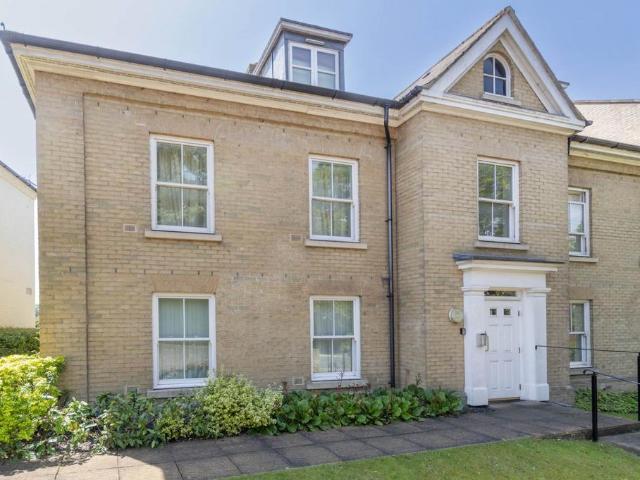 Flat for sale in East Bank, Norfolk
