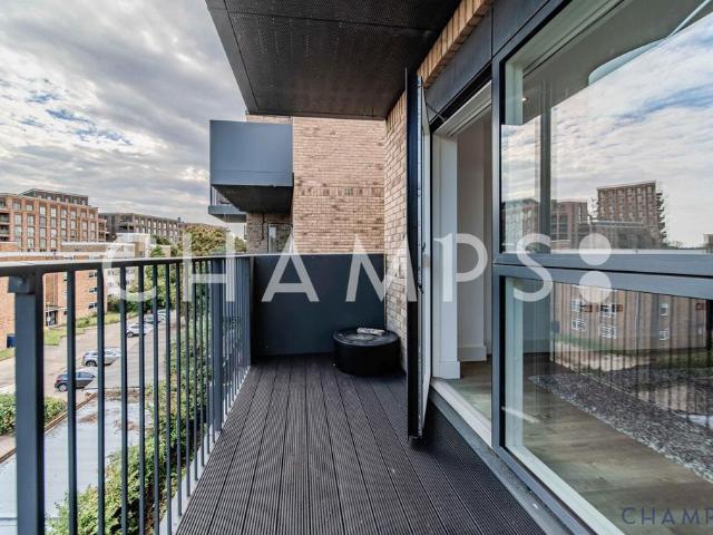Flat for sale in Wealdstone, Greater London