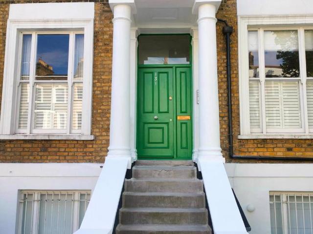 Flat for sale in Highbury, Greater London
