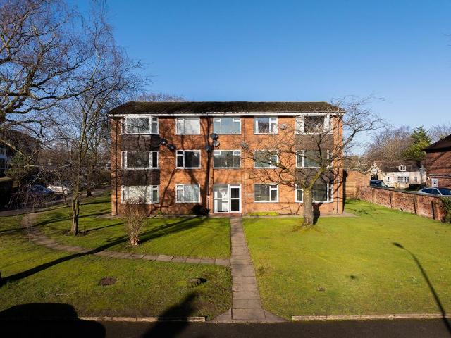 Flat for sale in Trafford Park, Greater Manchester
