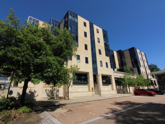 Flat for sale in Milton Keynes