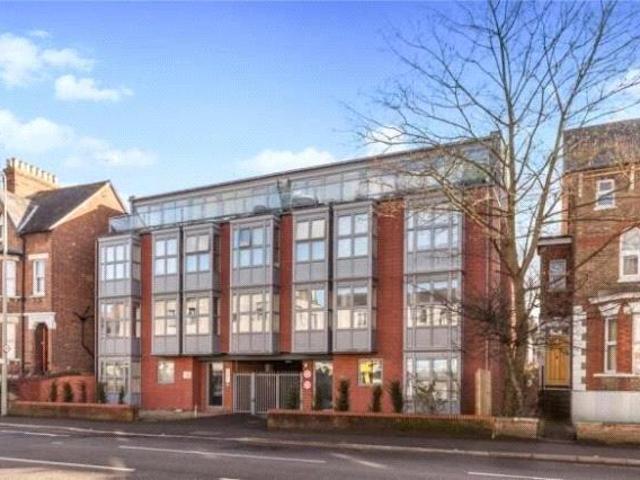 Flat for sale in St Clement's, The Slade