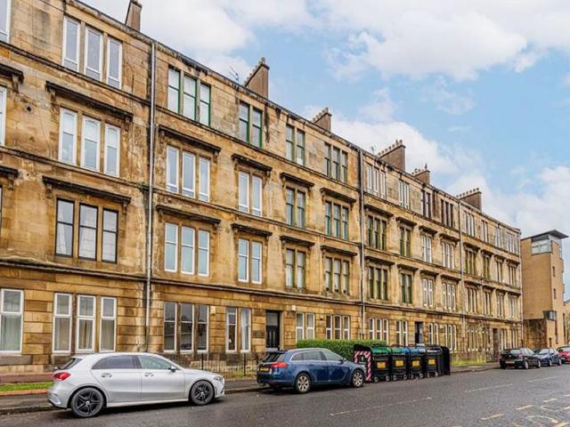 Flat for sale in Ibroxholm, Ibrox