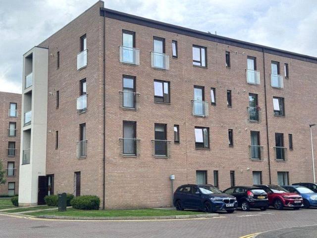 Flat for sale in East Pilton, Scotland
