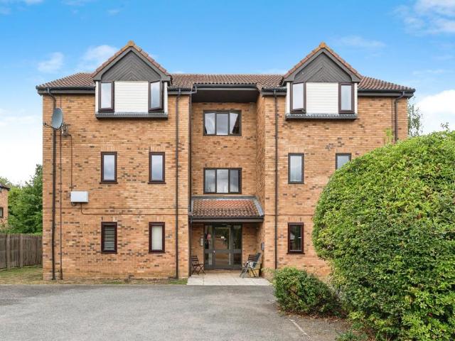 Flat for sale in Arrington, Cambridgeshire