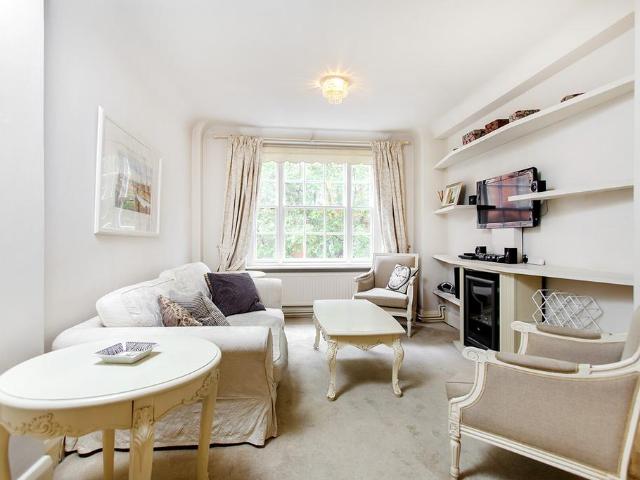 Flat for sale in City of Westminster, Greater London