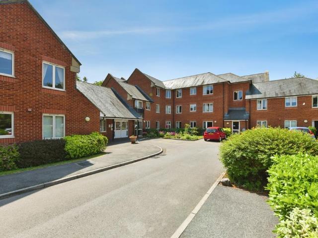 Flat for sale in Wells, Somerset