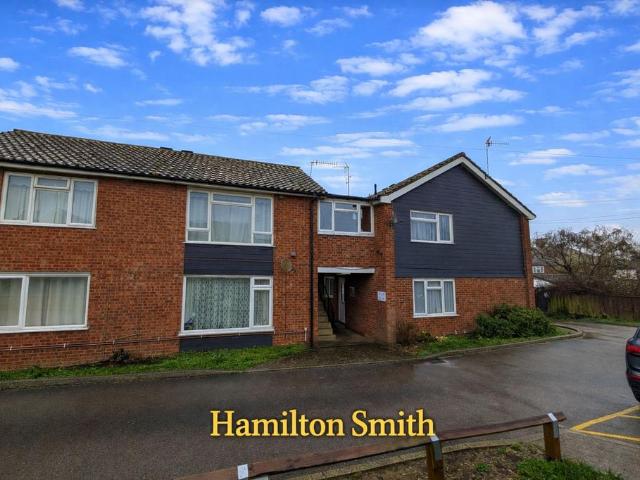 Flat for sale in Eastbridge, Suffolk