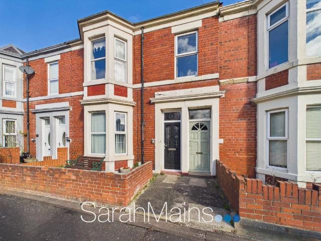 Flat for sale in Jesmond, Newcastle upon Tyne