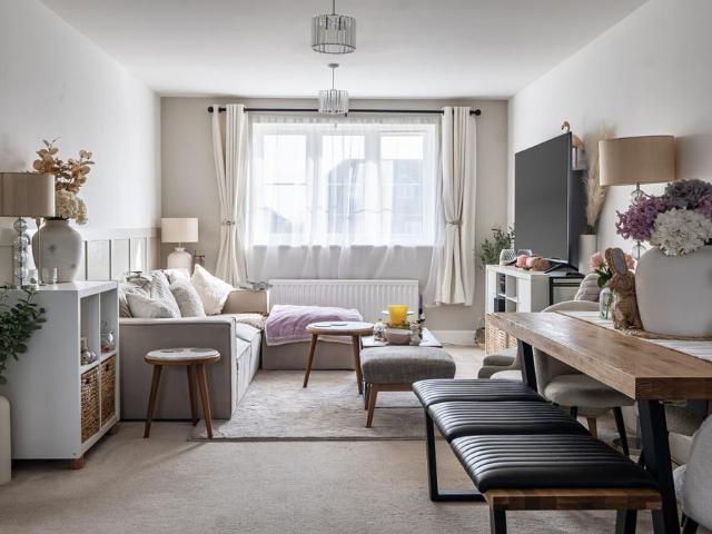 Flat for sale in Littlecote, West Sussex