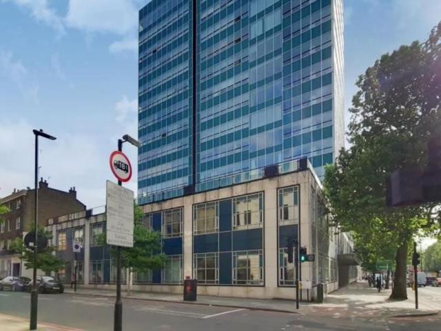 Flat for sale in Marylebone, Greater London