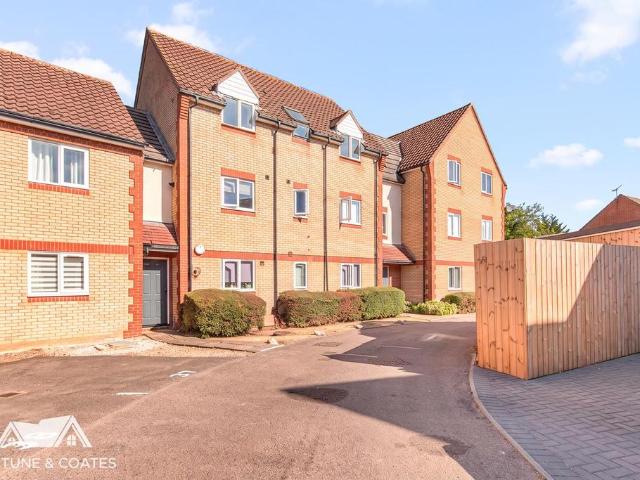 Flat for sale in Church Langley, Harlow