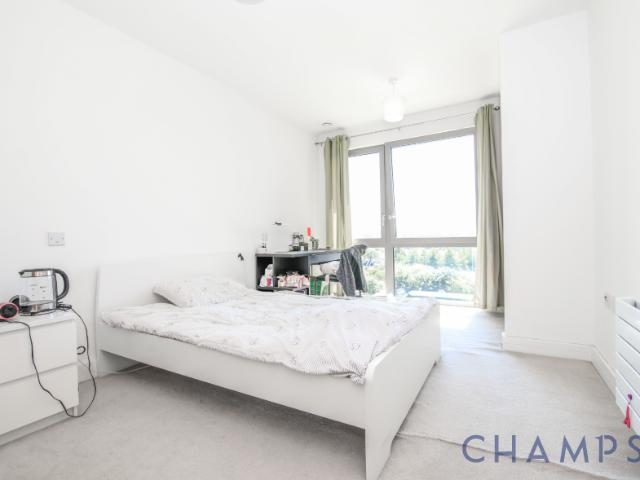 Flat for sale in London Borough of Newham, Greater London