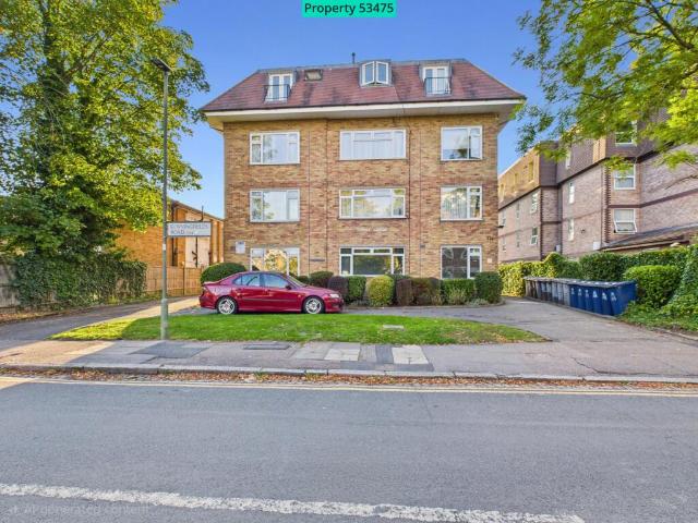 Flat for sale in Hendon, Greater London