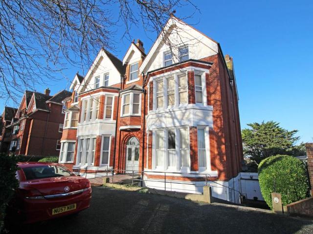 Flat for sale in Eastbourne, East Sussex