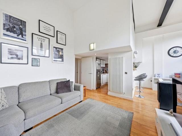 Flat for sale in Georgia, Greater Manchester