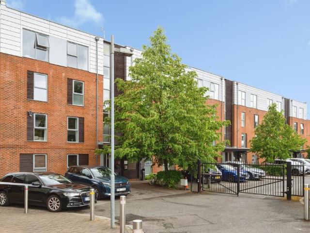 Flat for sale in St James, Sandown Park