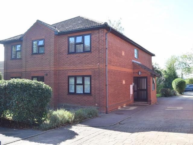 Flat for sale in Boreham, Chelmsford