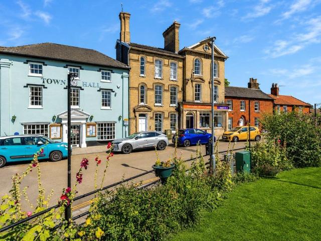 Flat for sale in Besthorpe, East Tuddenham