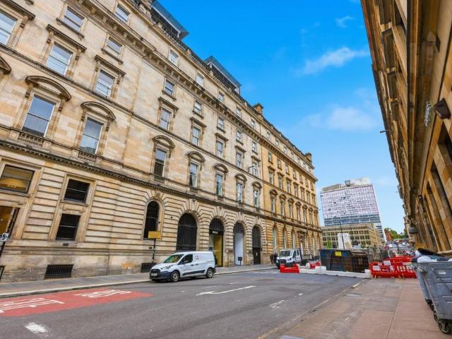 Flat for sale in Merchant City, Glasgow