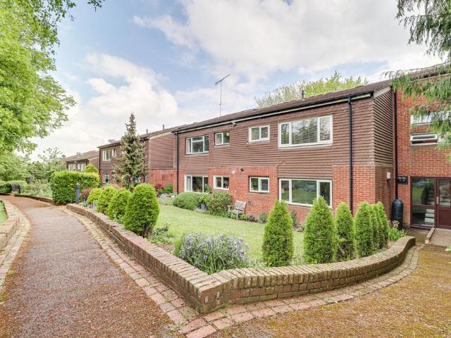 Flat for sale in Five Acres, Hertfordshire