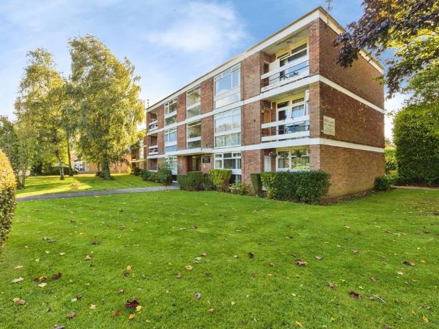 Flat for sale in Baguley, Manchester